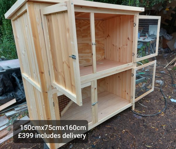 5 FT HAND CRAFTED DOUBLE RABBIT OR GUINEA PIG HUTCH
